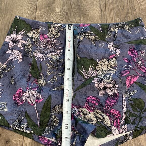 FOX Racing Exotic High Waist Blue Foral Shorts Size 3‎ - Picture 10 of 16